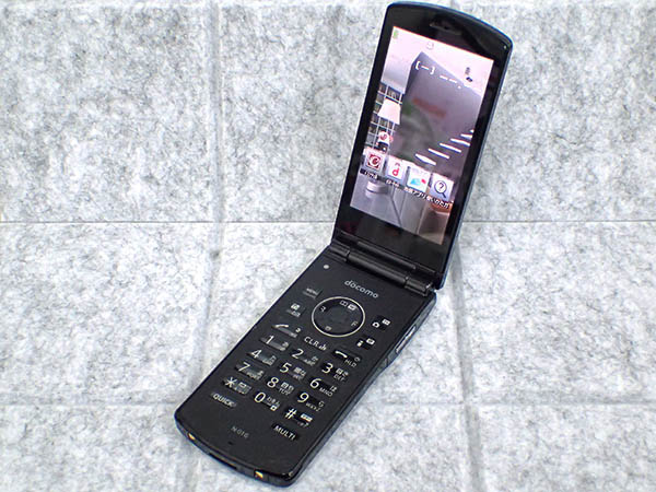 ドコモ　携帯電話　N-02C　ブラック　起動確認済み - 1