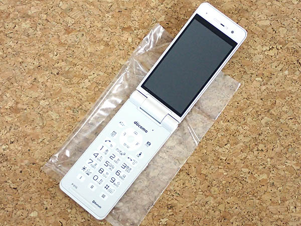 新品 未使用】Panasonic docomo P-01G ホワイト 白 携帯電話 ガラケー