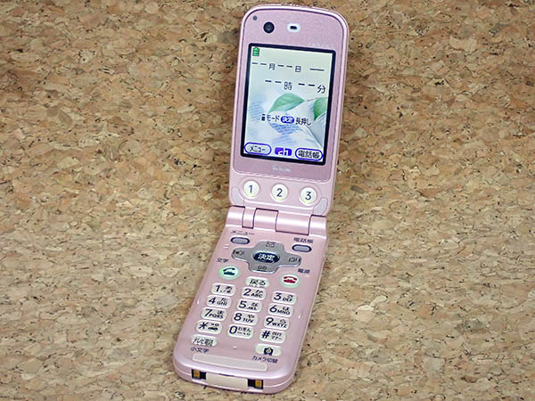 docomo FOMA らくらくホン III F882iES ピンク - 携帯電話