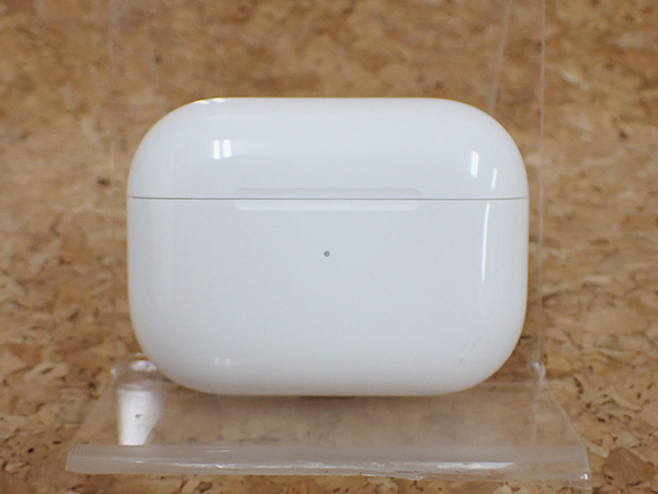 【中古 美品】Apple AirPods Pro MagSafe対応 充電ケースのみ A2190 MLWK3J/A / iPhone・スマホの