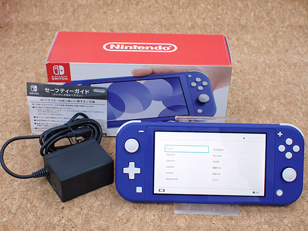 【中古 良品】Nintendo Switch Lite ブルー HDH-S-BBZAA 任天堂 ニンテンドー スイッチ ライト 本体 JAN