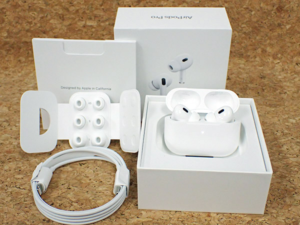 中古 美品】Apple 純正 AirPods Pro 第2世代 MQD83J/A 最新モデル 付属 完品 JAN:4549995361957 /  iPhone・スマホの中古販売 大阪梅田・本町｜ウルモバイル