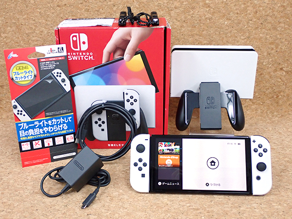 中古 美品】任天堂 Nintendo Switch 有機ELモデル Joy-Con